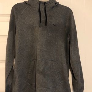 Nike Women’s Pullover